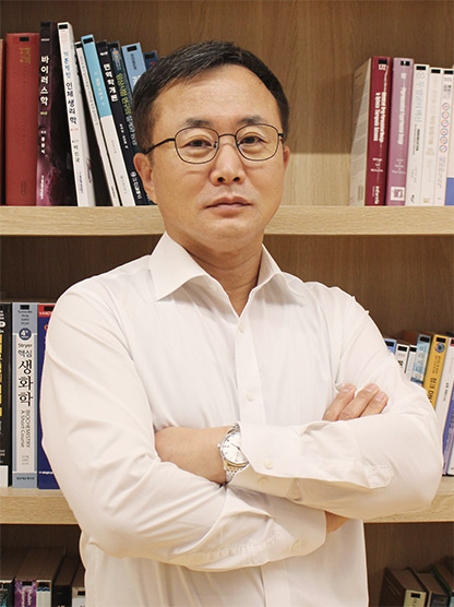 Chang-Woo Lee, Ph.D. CEO